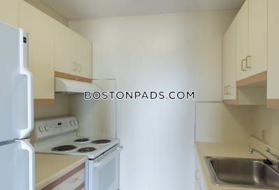 Brookline 1 Bed 1 Bath BROOKLINE- BOSTON UNIVERSITY $2,775  Boston University - $2,990