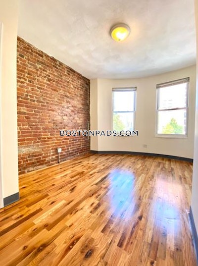 Mission Hill Updated 3 Bed 1 Bath on Huntington Ave in BOSTON Boston - $4,500