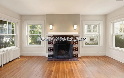 Newton 4 Beds 1 Bath  Chestnut Hill - $5,600