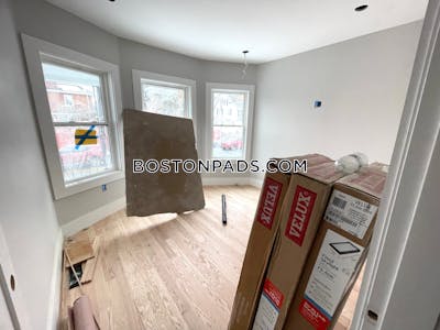 Medford 6 Bed 2 Bath MEDFORD  Tufts - $8,100