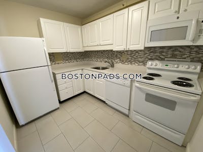 Brookline 1 Bed, 1 Bath Unit  Longwood Area - $3,200