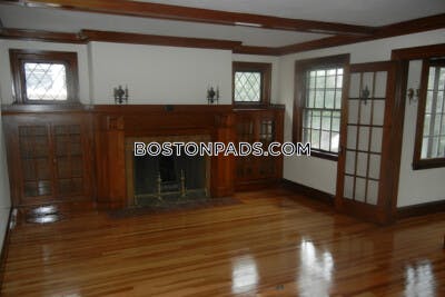 Brighton 4 Beds 2 Baths Boston - $8,700