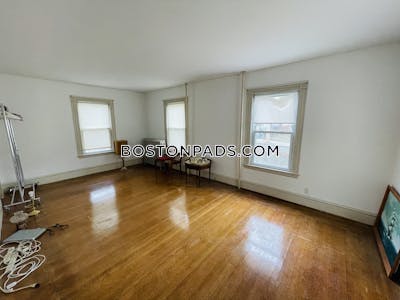 Somerville 6 Beds 2 Baths  Tufts - $8,400