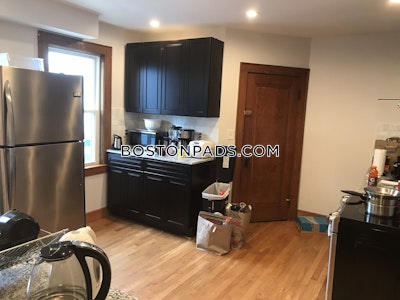 Medford 5 Beds 2 Baths Tufts  Tufts - $7,000