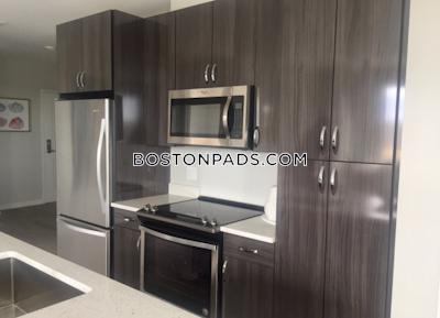 Medford Fantastic 1 bed 1 Bath apartment right on Boston Ave in the Tufts University Area, close to everything  Tufts - $3,250