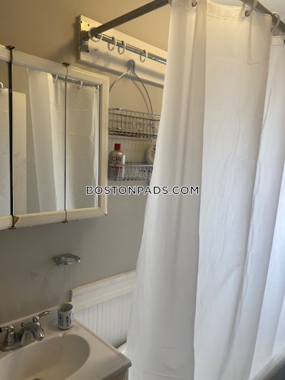 Cambridge 2 Bed 1 Bath CAMBRIDGE  Central Square/cambridgeport - $2,700