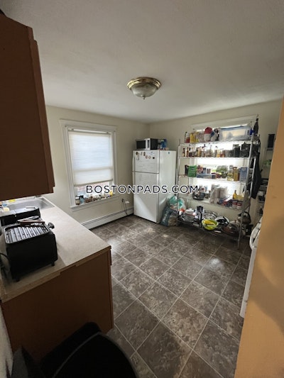 Cambridge 3 Beds 1 Bath  North Cambridge - $2,700 50% Fee