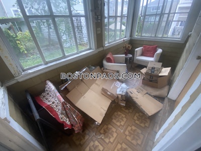 Somerville 4 Beds 1 Bath  Tufts - $3,800