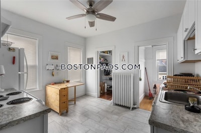 Somerville 3 Beds 1 Bath  Tufts - $11,200