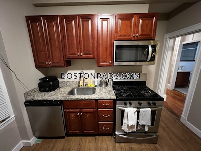 Mission Hill 4 Beds 1 Bath Boston - $6,400