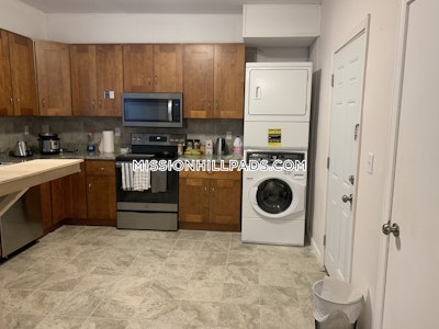 Mission Hill Apartment for rent 3 Bedrooms 1 Bath Boston - $3,900