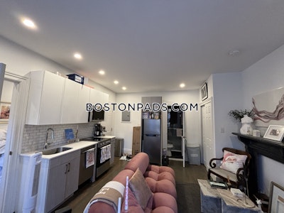 Back Bay 1 Bed 1 Bath Boston - $3,150